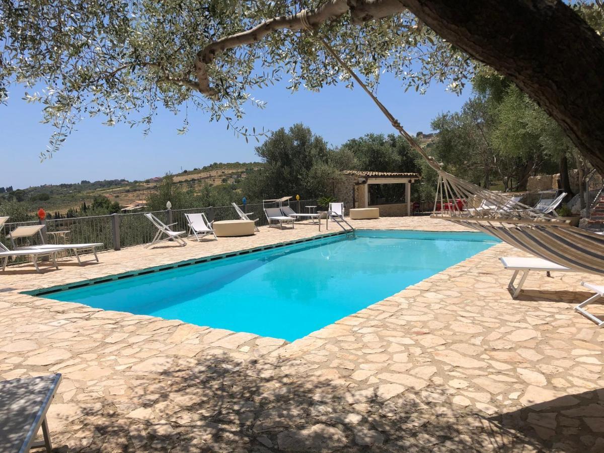 Вилла Agriturismo Roba Degli Ulivi Агридженто Экстерьер фото
